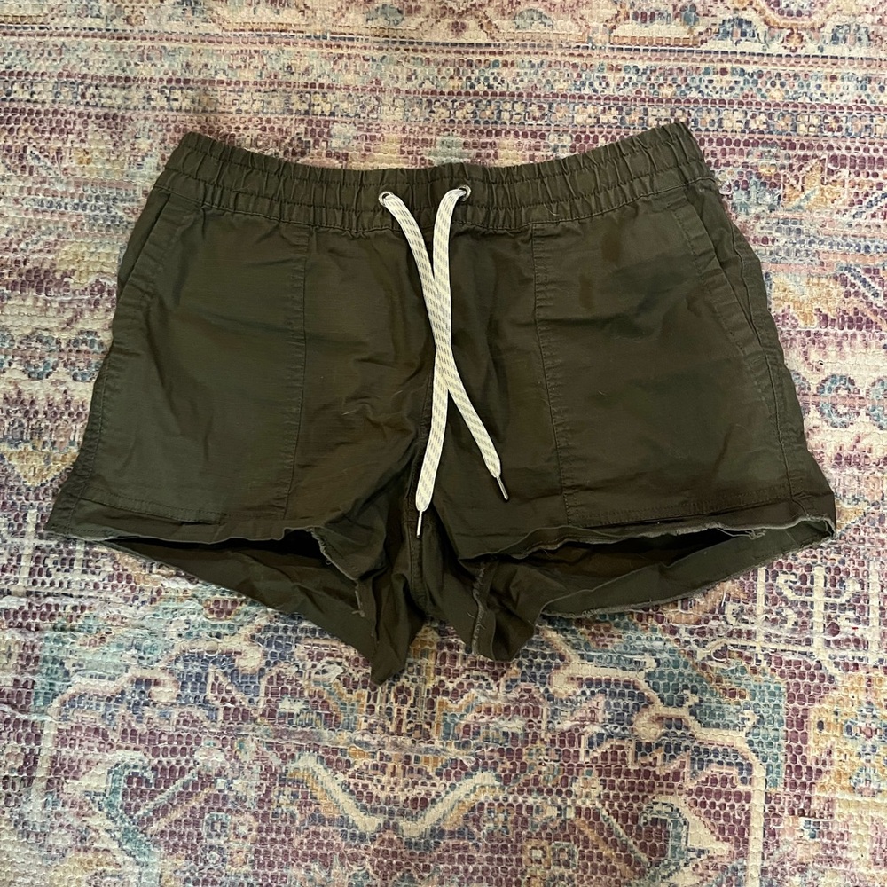 Vuori Dark Green Women's Athletic Shorts